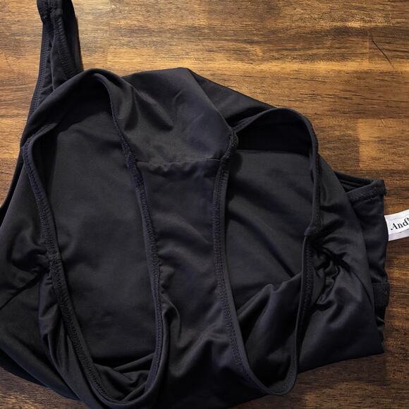 Andie Swim Women’s Medium One Piece Bathing Suit One Shoulder Nantucket Black - Picture 7 of 16